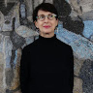 Meet your Posher, Suzanne